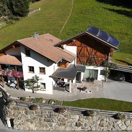 Haus Evelin Apartment Sankt Leonhard im Pitztal Exterior photo